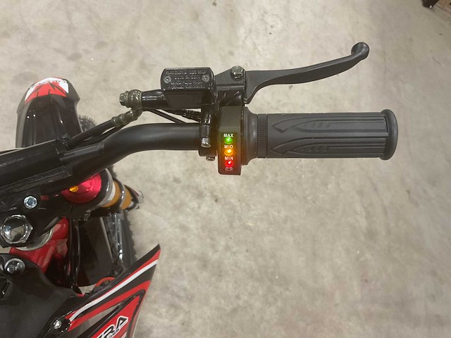 2025 ultra motocross ilx1500 elektrische crossmotor rood - afbeelding 9 van  10