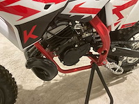 2025 ultra motocross koshine 50 12/10” crossmotor rood - afbeelding 2 van  14
