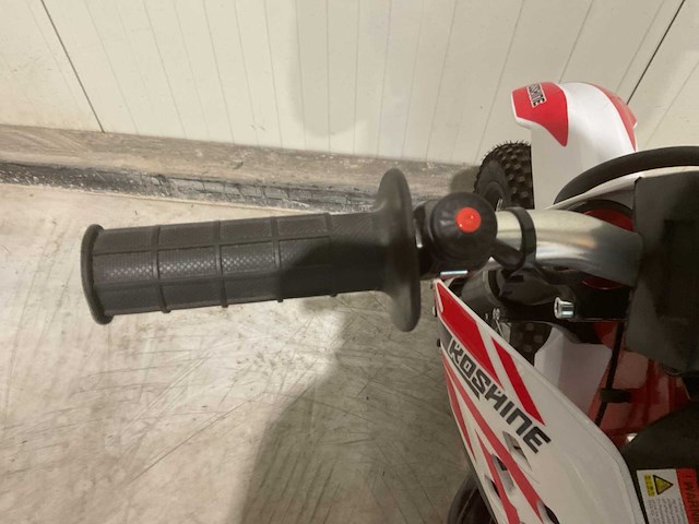 2025 ultra motocross koshine 50 12/10” crossmotor rood - afbeelding 5 van  14