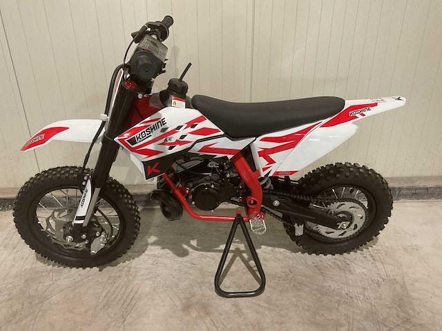 2025 ultra motocross koshine 50 12/10” crossmotor rood - afbeelding 8 van  14