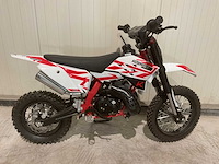 2025 ultra motocross koshine 50 12/10” crossmotor rood - afbeelding 9 van  14