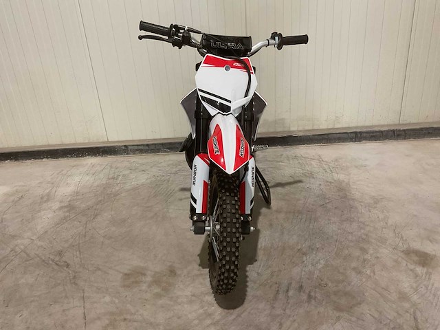 2025 ultra motocross koshine 50 12/10” crossmotor rood - afbeelding 10 van  14