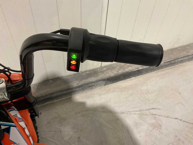 2025 ultra motocross monkey bike motor oranje - afbeelding 2 van  13