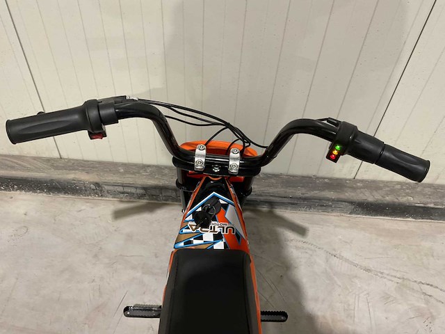 2025 ultra motocross monkey bike motor oranje - afbeelding 13 van  13