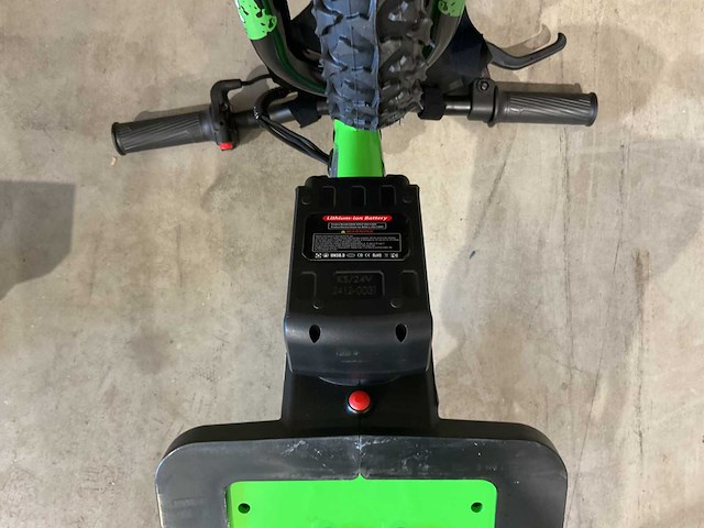 2025 ultra motocross trx200 gr elektrische loopfiets - afbeelding 1 van  4