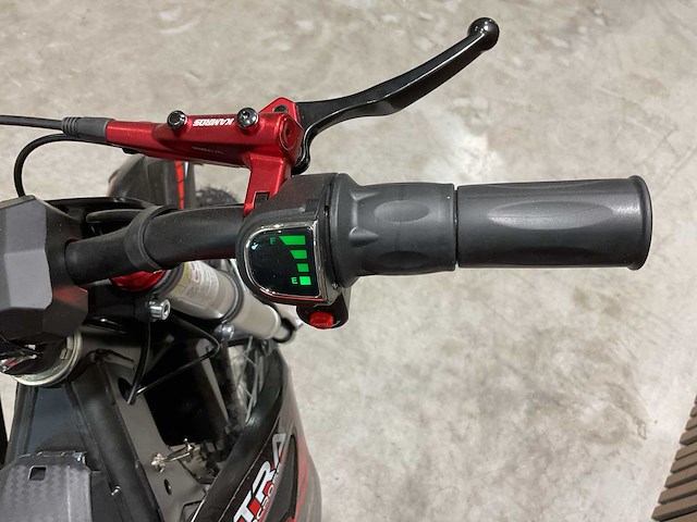 2025 ultra motocross uld01 ro 1800w 48v electrische crossmotor - afbeelding 13 van  15