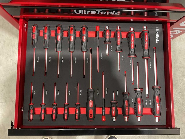 2025 ultratoolz germany 7/7 gereedschapswagen gevuld - afbeelding 7 van  17