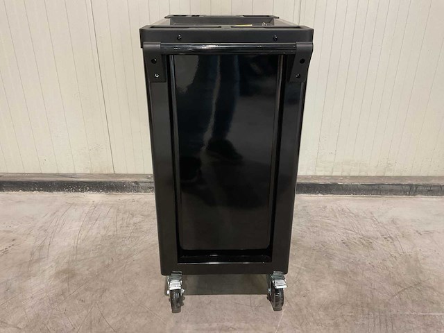 2025 ultratoolz germany 7/7 zw/rd gereedschapswagen gevuld - afbeelding 15 van  17