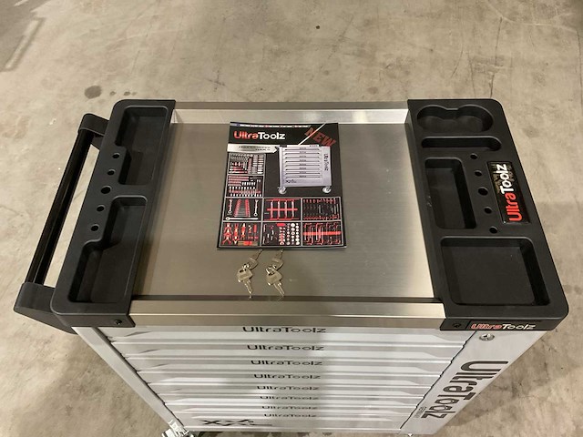 2025 ultratoolz germany 8/8 gereedschapswagen gevuld - afbeelding 10 van  18