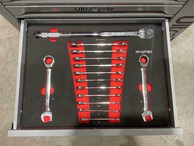 2025 ultratoolz germany 8/8 gereedschapswagen gevuld - afbeelding 13 van  18
