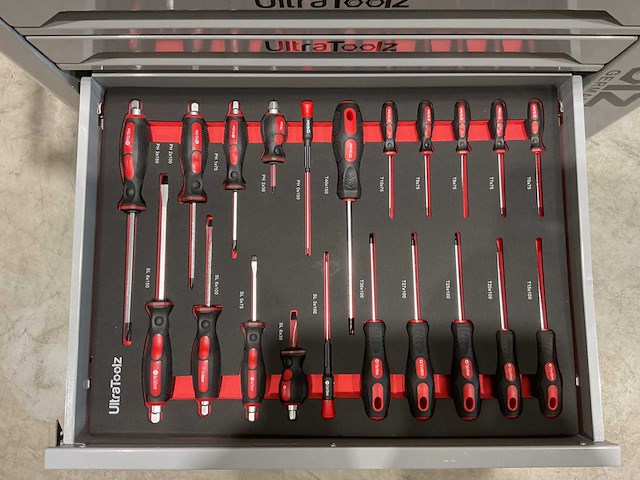 2025 ultratoolz germany 8/8 gereedschapswagen gevuld - afbeelding 9 van  18