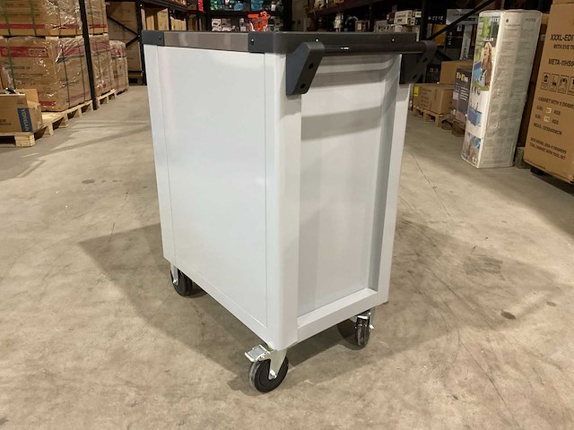 2025 ultratoolz germany 8/8 gereedschapswagen gevuld - afbeelding 10 van  12