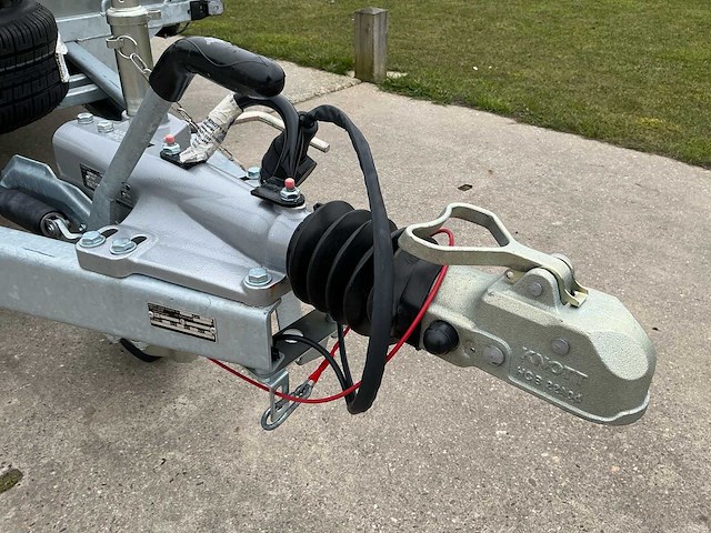 2025 variant 3518b4 aanhangwagen - afbeelding 10 van  27