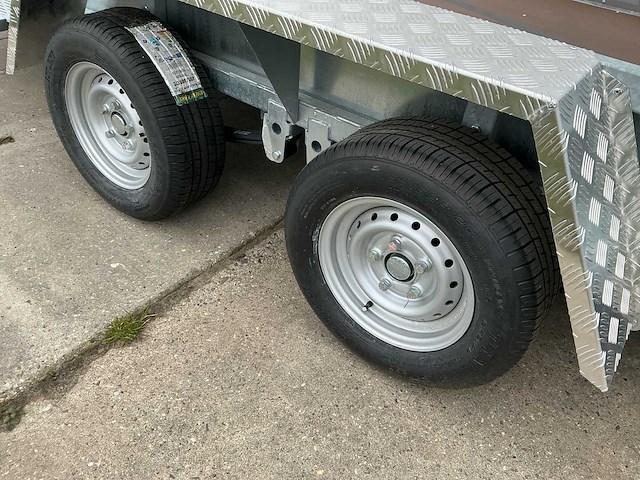 2025 variant 3518b4 aanhangwagen - afbeelding 2 van  24