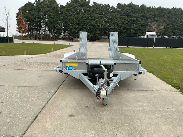 2025 variant 3518b4 aanhangwagen - afbeelding 12 van  24