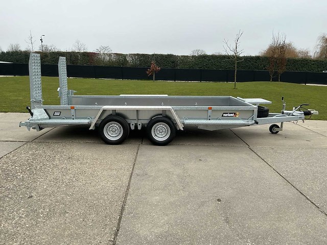 2025 variant 3518b4 aanhangwagen - afbeelding 19 van  24