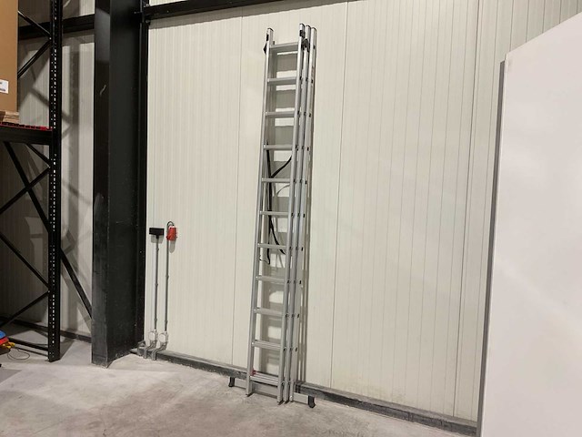 2025 vtc 3x11 treden ladder en trap - afbeelding 1 van  12