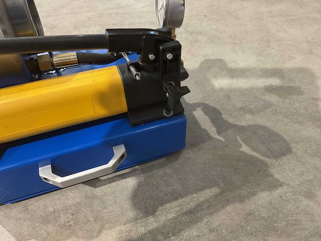 2025 vtc hydraulica hose crimping machine hydraulische pers - afbeelding 1 van  10