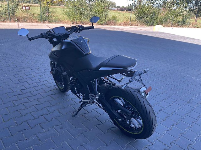 2025 yamaha - mt 125 - motorcycle - afbeelding 5 van  9