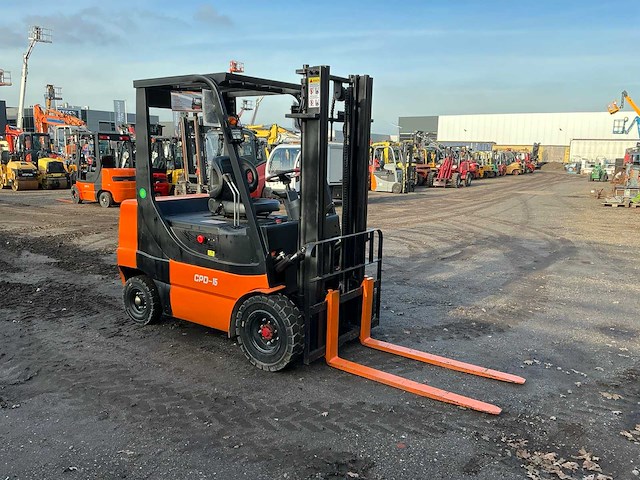 2025 zvox cpd-15 vorkheftruck ongebruikt - afbeelding 27 van  29