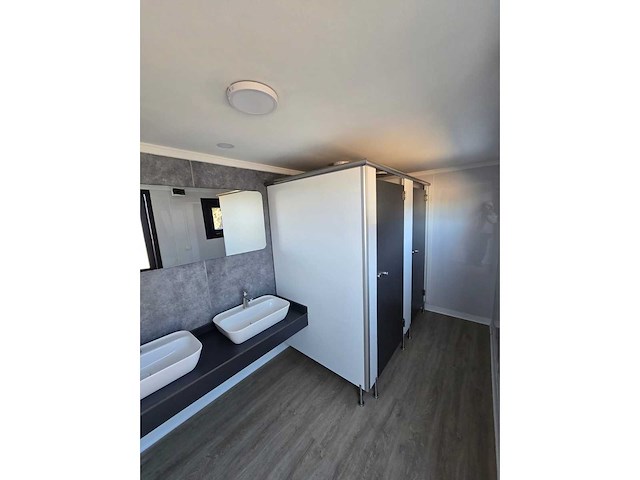 2026 - adacon - p400wc - luxe wc-container 390x220cm (ongebruikt) - afbeelding 3 van  3