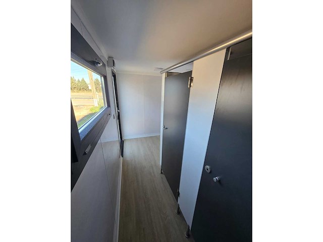 2026 - adacon - p400wc - luxe wc-container 390x220cm (ongebruikt) - afbeelding 2 van  12