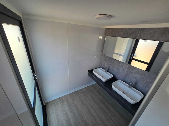 2026 - adacon - p400wc - luxe wc-container 390x220cm (ongebruikt) - afbeelding 12 van  12