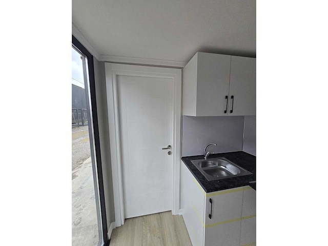 2026 - adacon - w600bnb - luxe woonunit - 590cm x 220cm (ongebruikt) - afbeelding 3 van  14