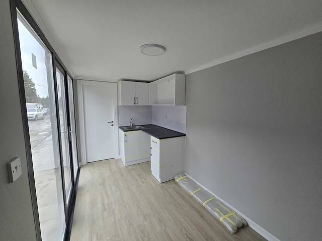 2026 - adacon - w600bnb - luxe woonunit - 590cm x 220cm (ongebruikt) - afbeelding 12 van  14