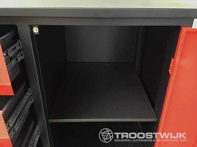 2026 - easy-going - 10ft-12d-2- 01c - werkbank - afbeelding 8 van  10