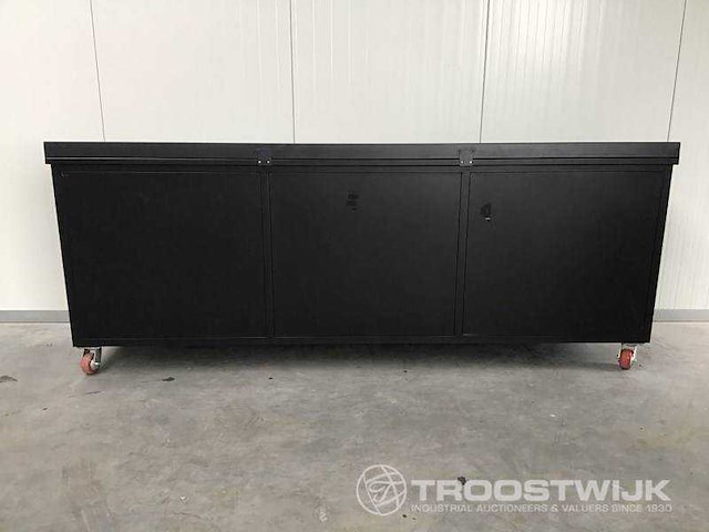 2026 - easy-going - 10ft-12d-2- 01c - werkbank - afbeelding 9 van  10