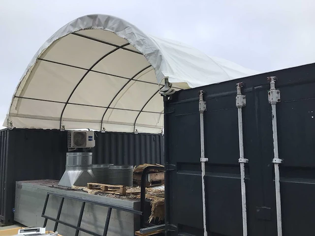 2026 - easy-going - (6x12x2 meter) - shelter overkapping / tent tussen 2 containers c2040 - afbeelding 10 van  18