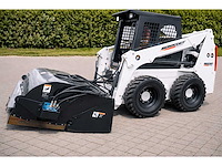 2026 - easy-going - 72 inch veegmachine met opvangbak - rolbezem voor schranklader / skidsteer - afbeelding 3 van  11