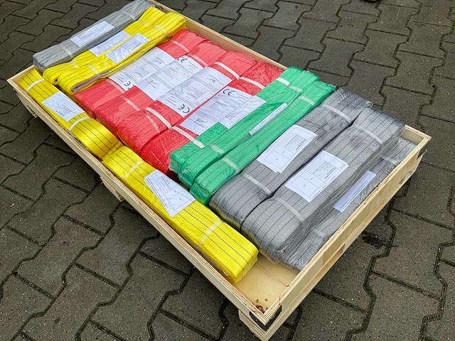 2026 - easy-going - duplex - 2 t/m 5 ton - 2 t/m 6 meter - pallet diverse hijsbanden (22x) - afbeelding 12 van  22