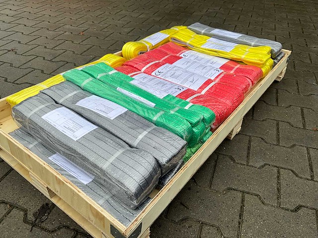 2026 - easy-going - duplex - 2 t/m 5 ton - 2 t/m 6 meter - pallet diverse hijsbanden (22x) - afbeelding 17 van  22