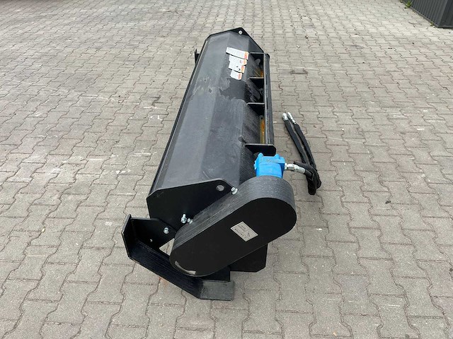 2026 - easy-going - frees - grondfrees voor schranklader / skidteer - afbeelding 1 van  10