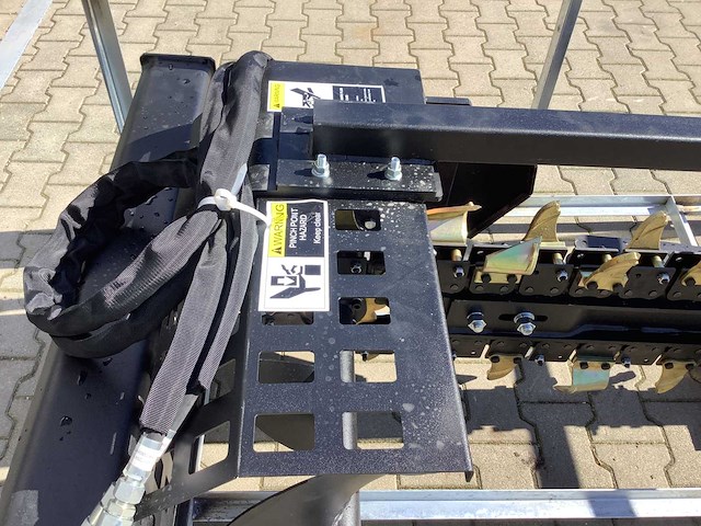 2026 - easy-going - trencher - kettinggraver voor schranklader / skidsteer - afbeelding 6 van  14