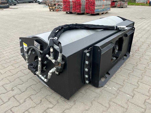 2026 - easy-going - trilwals 72" - grondwals voor schranklader / skidsteer - afbeelding 7 van  11