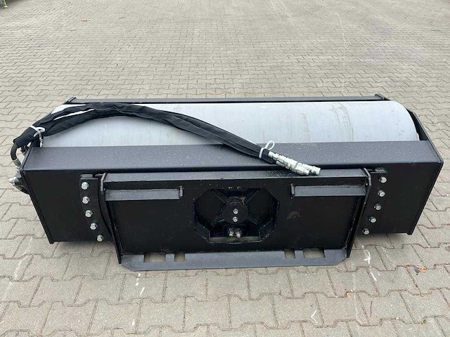 2026 - easy-going - trilwals 72" - grondwals voor schranklader / skidsteer - afbeelding 3 van  11