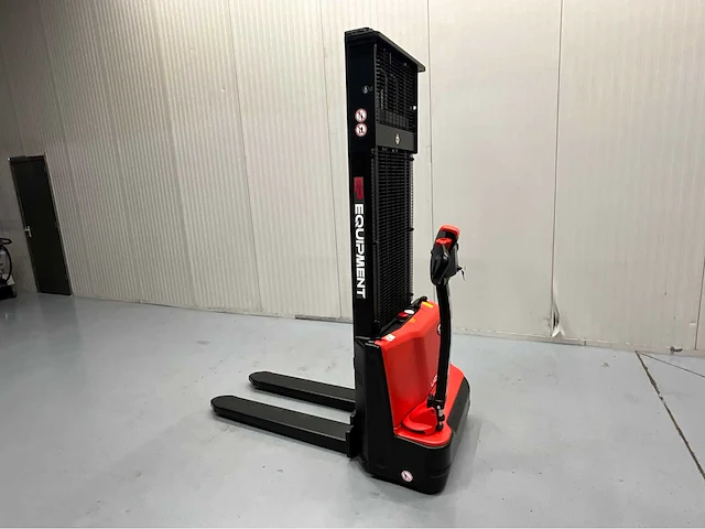 2026 - ep - 3.3m - stackers - afbeelding 8 van  14
