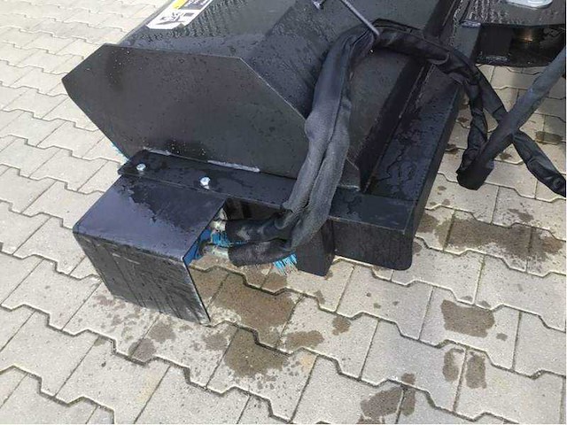 2026 - rolbezem - 72 inch angel schrankbezem veegmachine - rolbezem voor schranklader / skidsteer - afbeelding 17 van  22