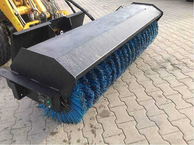 2026 - rolbezem - 72 inch angel schrankbezem veegmachine - rolbezem voor schranklader / skidsteer - afbeelding 6 van  20