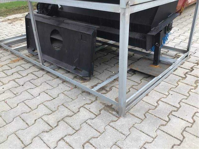 2026 - rolbezem - 72 inch angel schrankbezem veegmachine - rolbezem voor schranklader / skidsteer - afbeelding 12 van  20