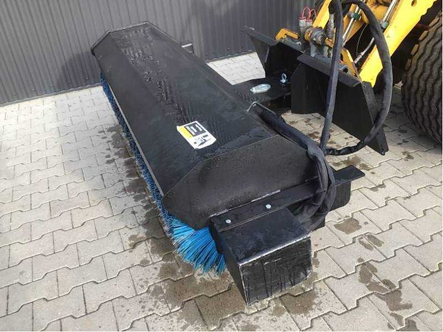 2026 - rolbezem - 72 inch angel schrankbezem veegmachine - rolbezem voor schranklader / skidsteer - afbeelding 14 van  20