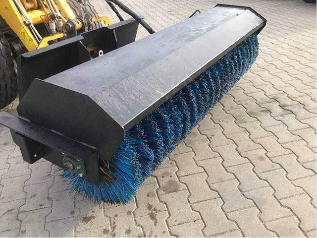 2026 - rolbezem - 72 inch angel schrankbezem veegmachine - rolbezem voor schranklader / skidsteer - afbeelding 8 van  22