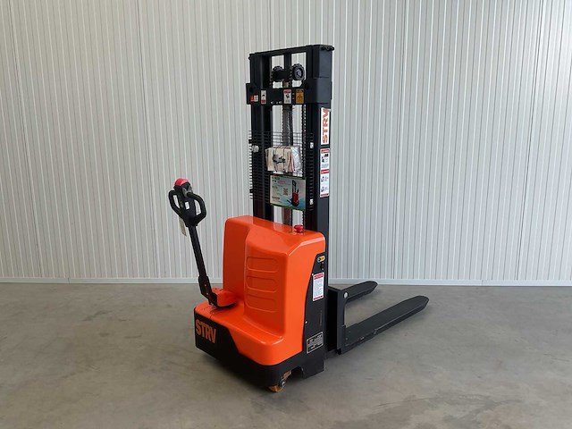 2026 - strv cdd-3 - elektrische palletwagen - afbeelding 4 van  4