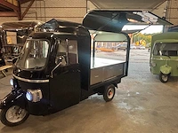 2026 - vespa (look) - barista - foodtruck - afbeelding 10 van  24