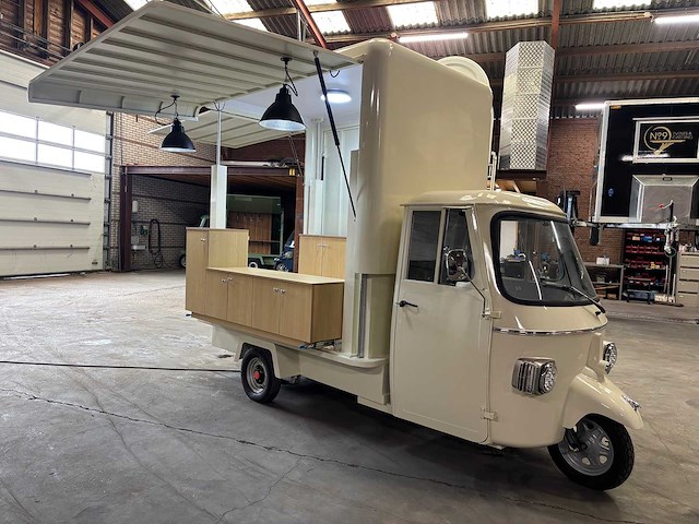 2026 - vespa (look) - liftroof - foodtruck - afbeelding 2 van  20
