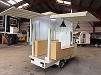 2026 - vespa (look) - liftroof - foodtruck - afbeelding 4 van  20
