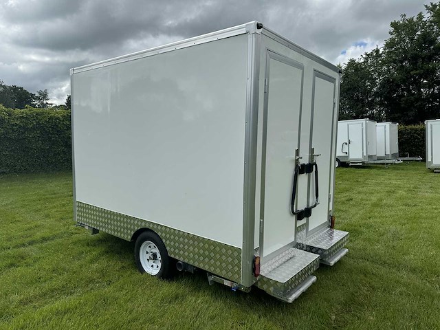 2026 2 pers. 3956x1986x2784 aanhangwagen / sanitairunit / toiletunit - afbeelding 1 van  28